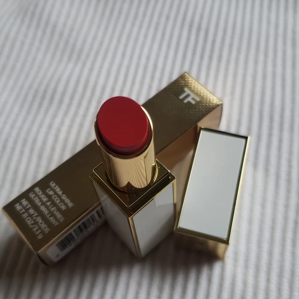 Tom Ford Soleil Gold and White Lipstick 41 Remote Isle New